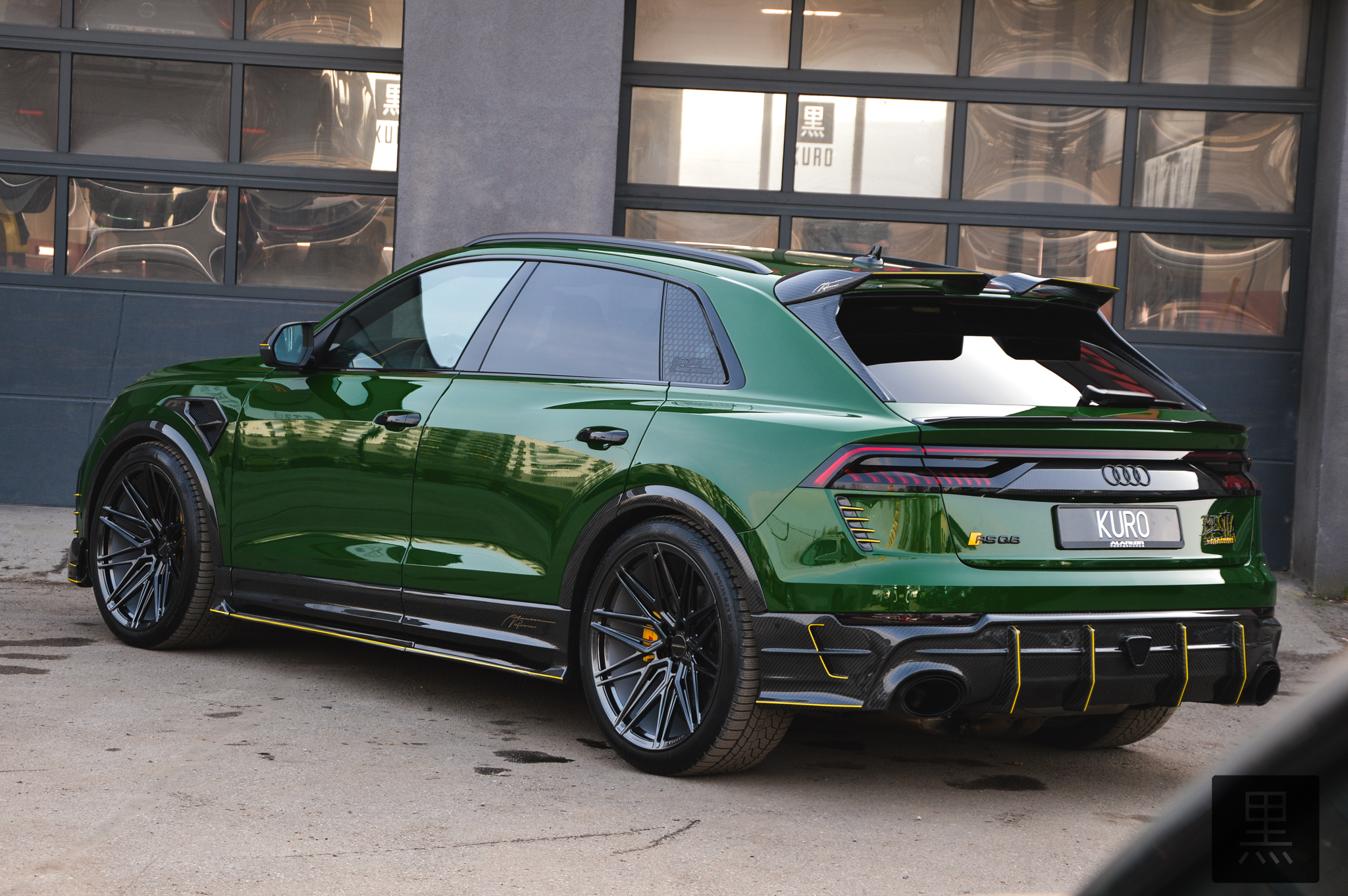 Zielone audi rsq8 po tuningu wizualnym i mechanicznym