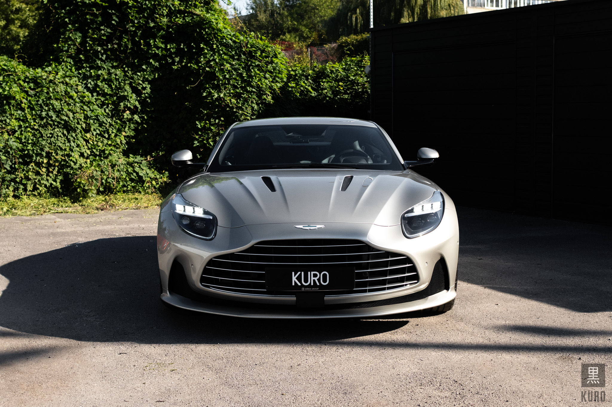 Aston Martin DB12 Goldfinger Edition